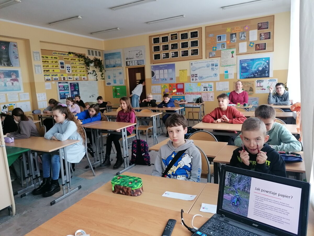 O recyklingu szkła i papieru