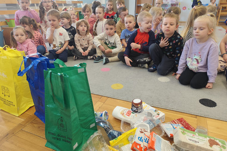 Z przedszkolakami o segregacji odpadów